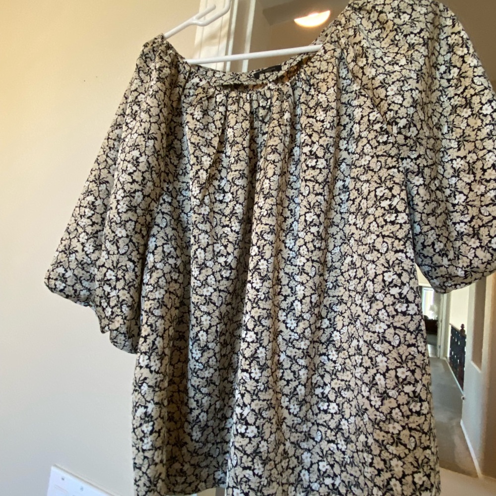 Ann Taylor Women’s Shirt